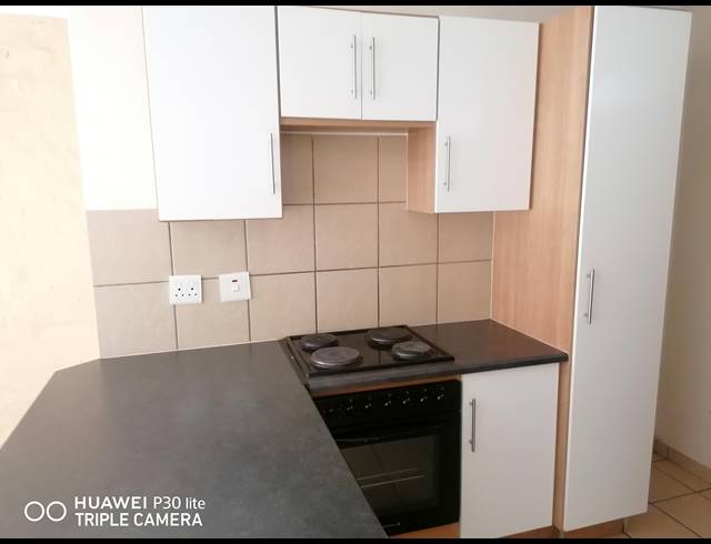 2 BEDROOM FLAT RENTED IN DIE WILGERS